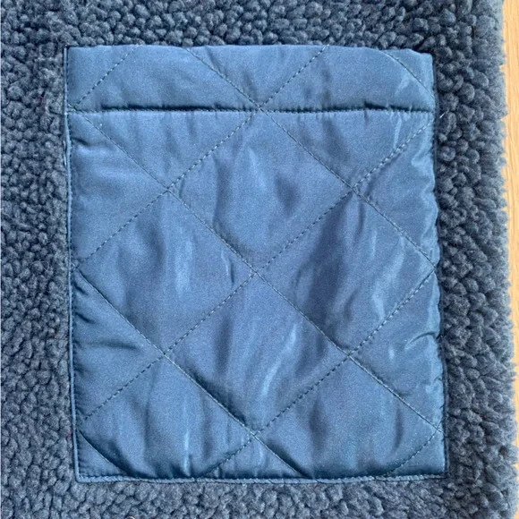 Northern Reflections Navy Quilted Sherpa Vest - Picture 8 of 17